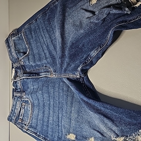 Hollister curvy high rise 27x25 mom jean - Picture 5 of 7